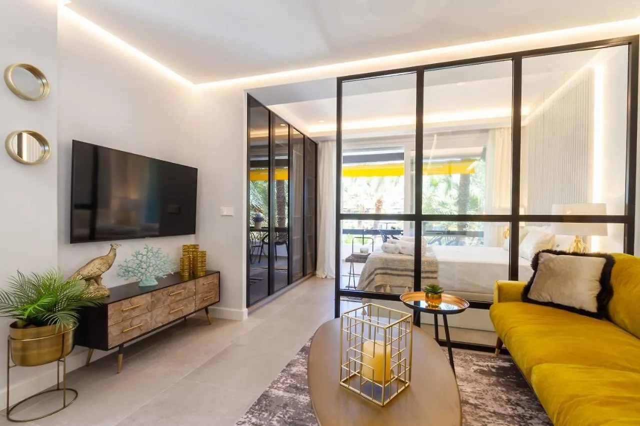 Marbella Banus Suites - Golden Mile Carolina Park Suite Apartment Spain