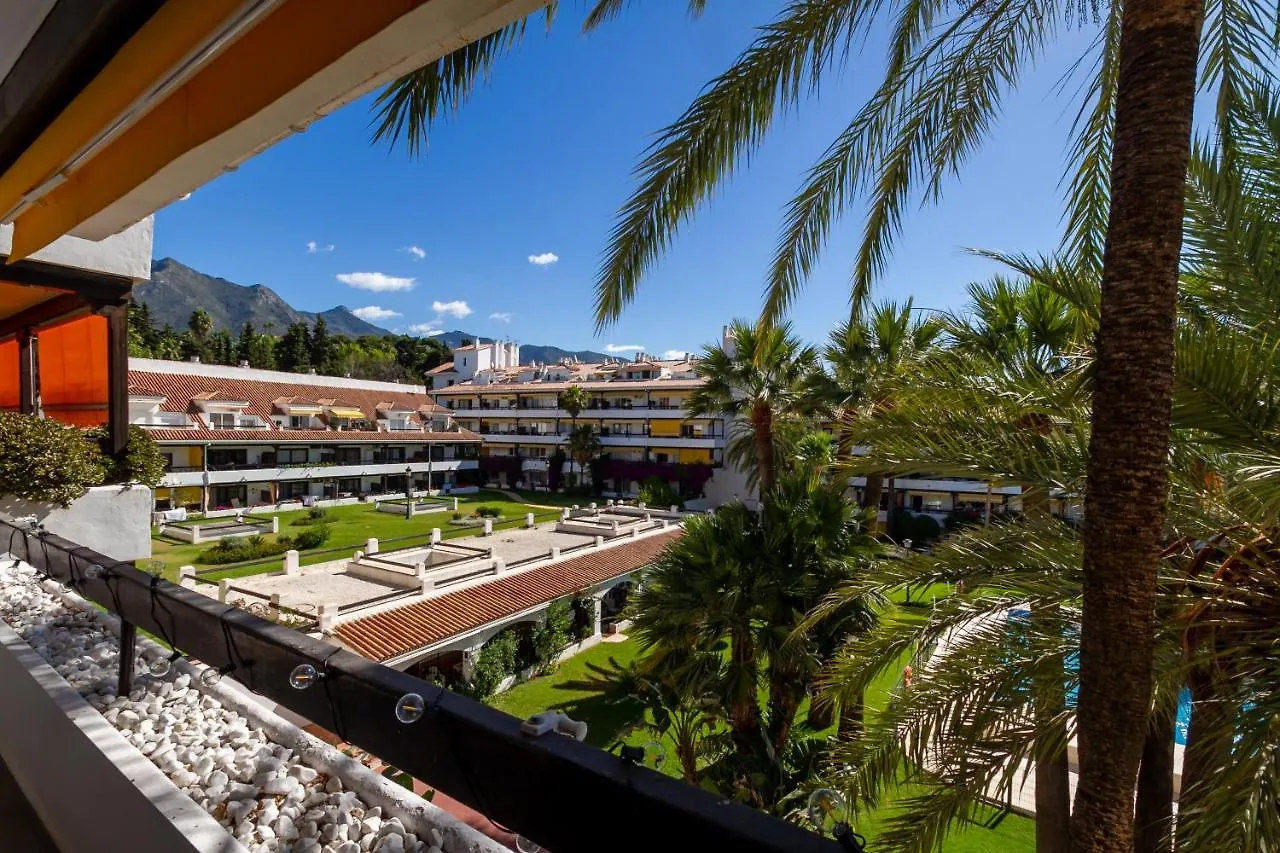 Marbella Banus Suites - Golden Mile Carolina Park Suite Apartment