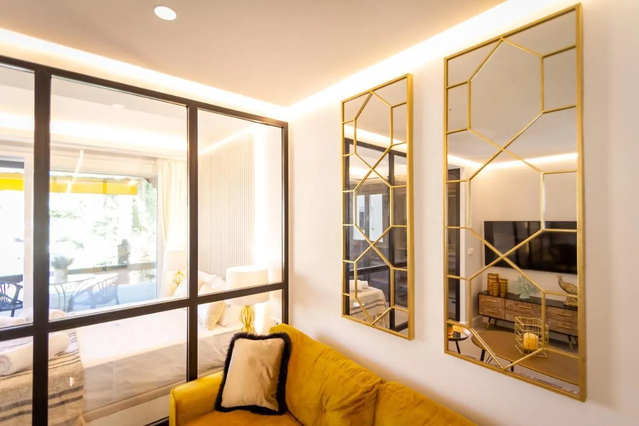 Marbella Banus Suites - Golden Mile Carolina Park Suite Apartment
