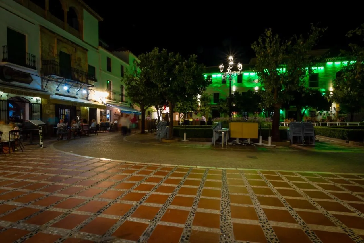 Marbella Banus Suites - Golden Mile Carolina Park Suite Apartment