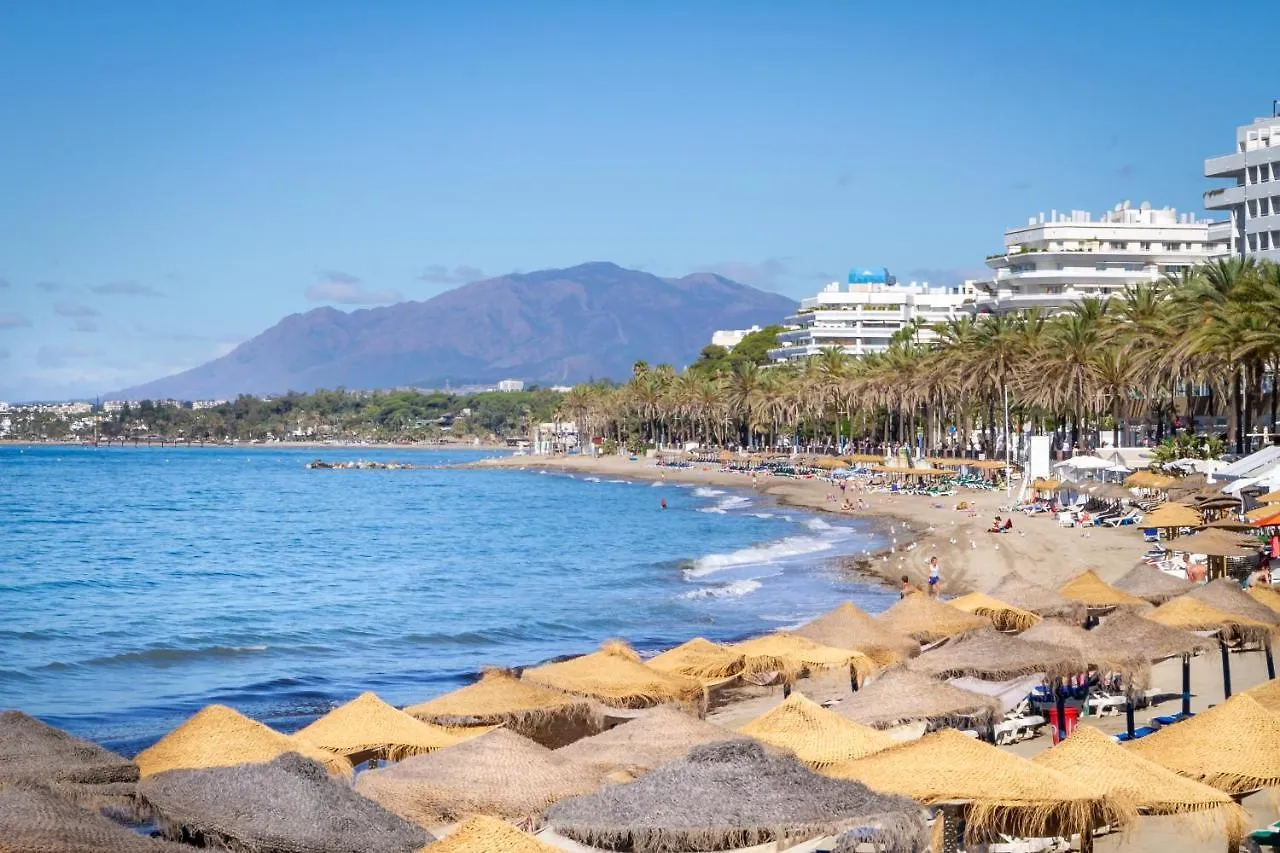 Marbella Banus Suites - Golden Mile Carolina Park Suite Apartment Spain