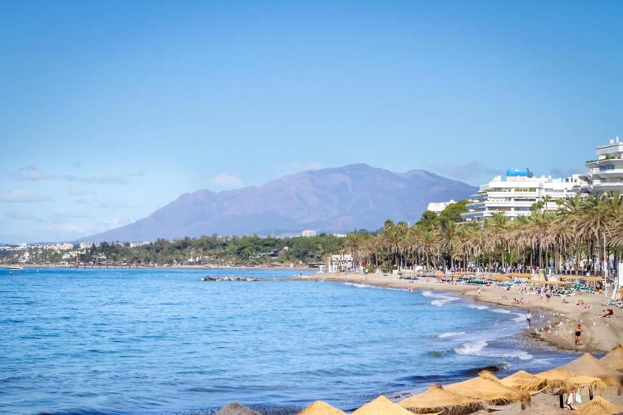 Marbella Banus Suites - Golden Mile Carolina Park Suite Apartment